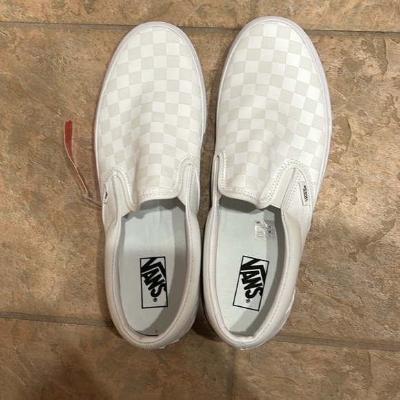 White checkerboard vans - Picture 4 of 6